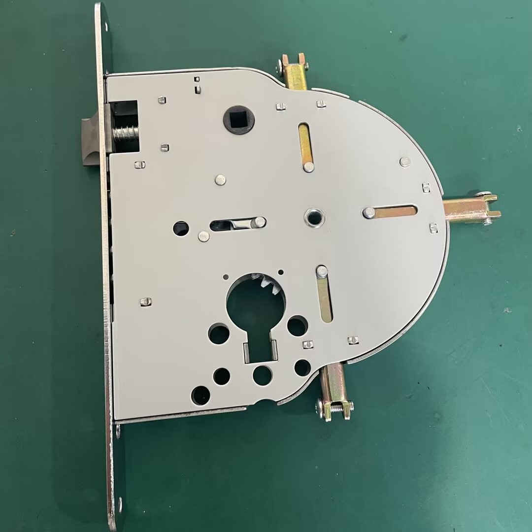Inteligentna Automatyczna Izra – Home Security Locks recenzja i cena